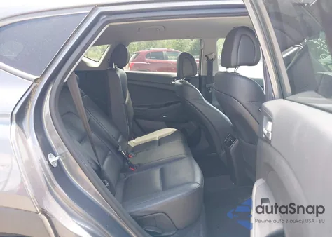 2018 Hyundai Tucson Sel Plus z USA, uszkodzony, nr VIN KM8J3CA42JU632115